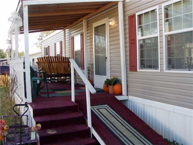 304 Ridgeview Drive Circleville, OH 43113 - Photo 2 of 9