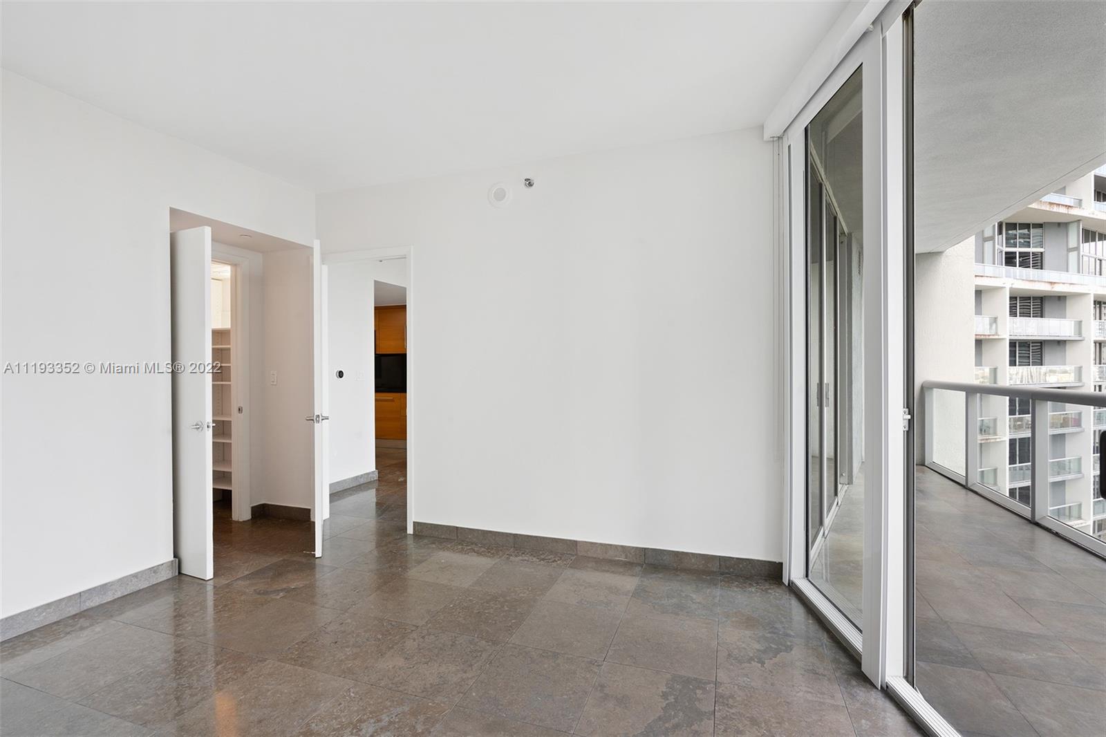 465 Brickell Avenue, Unit 2604 Miami, FL 33131 - Photo 10 of 23 a view of an empty room