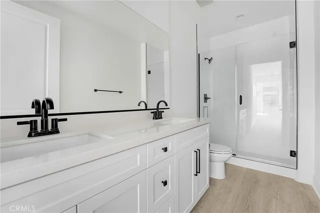 $999,990 | 27346 Creekwood Lane, Newhall, CA 91381