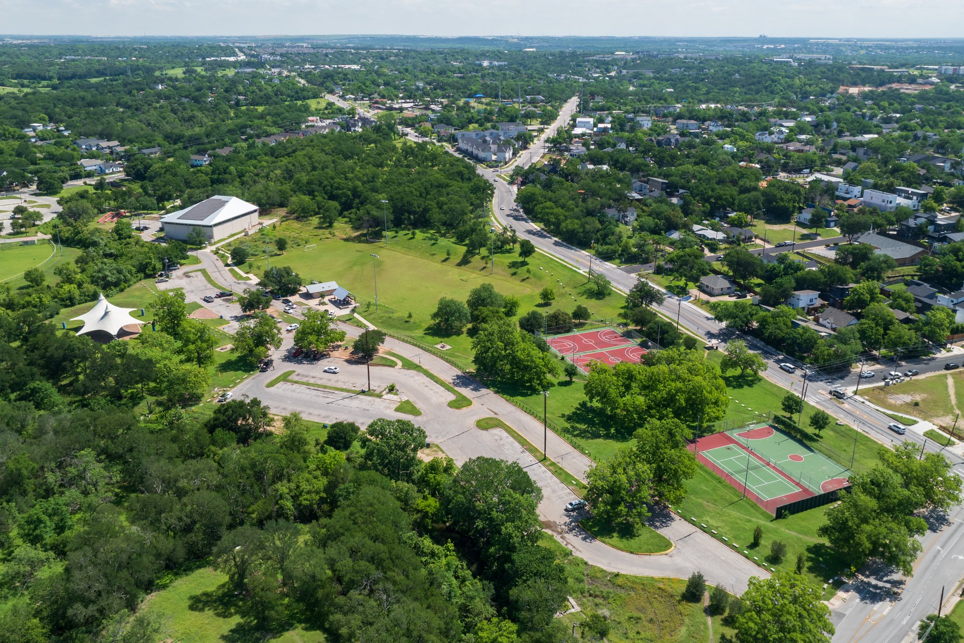 3600 Oak Springs Drive Austin, TX 78721 - Photo 13 of 22