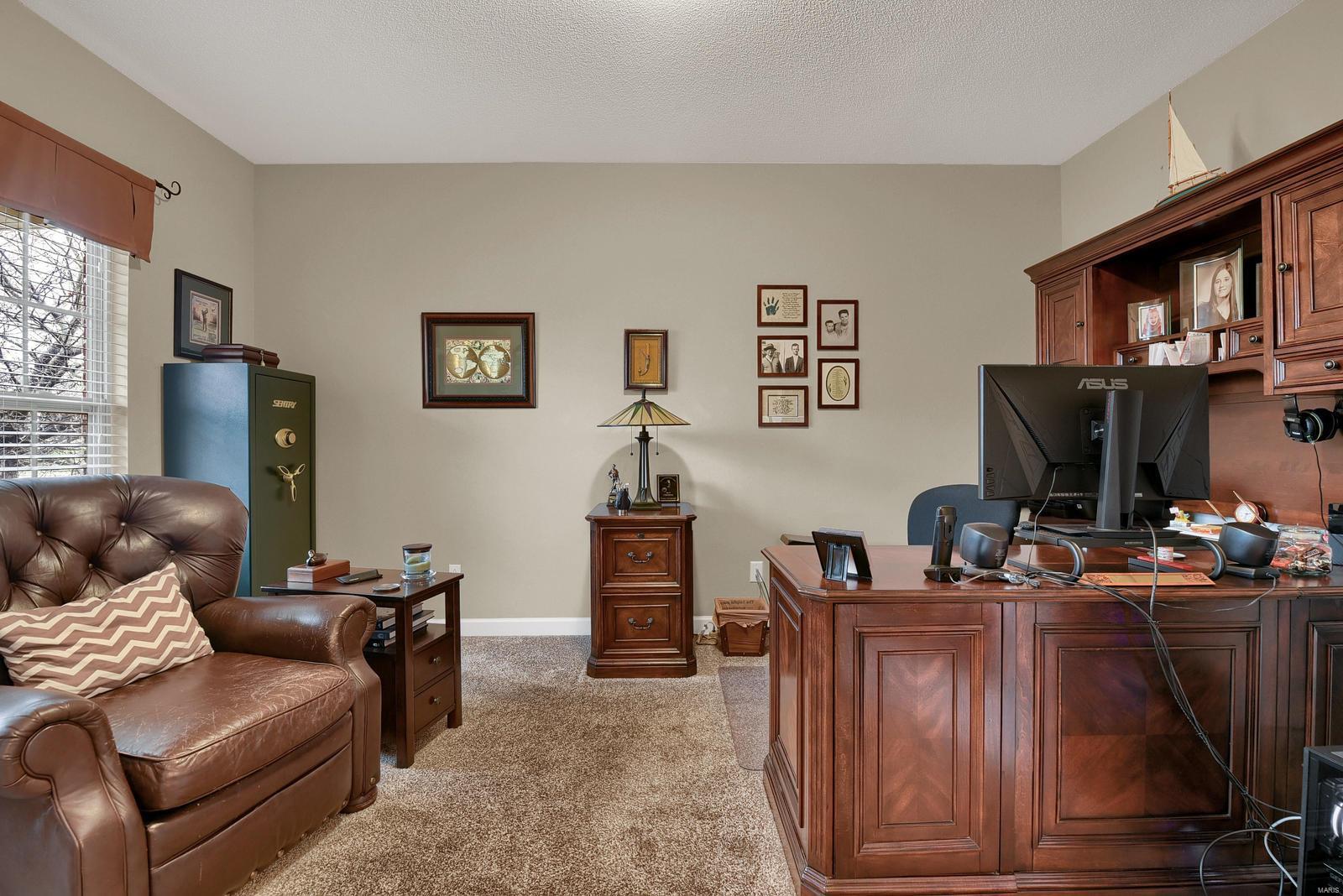 1301 Rutledge Drive Troy, IL 62294 - Photo 5 of 37