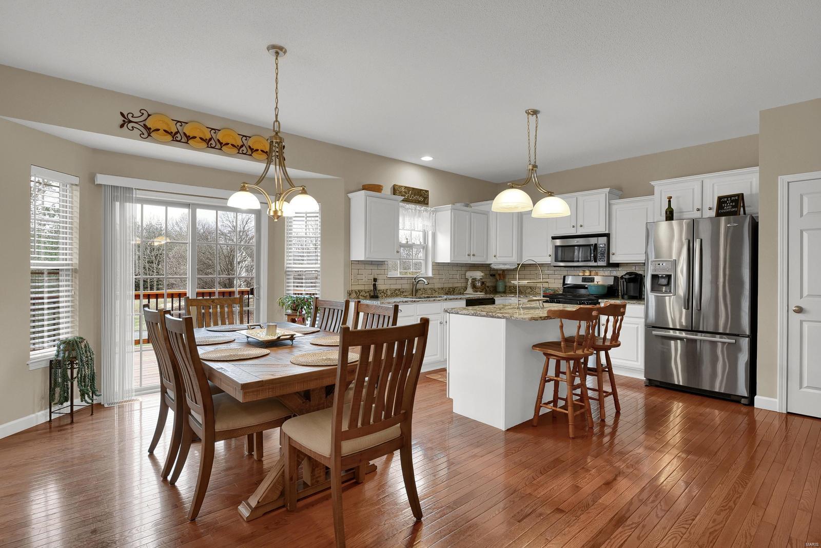 1301 Rutledge Drive Troy, IL 62294 - Photo 10 of 37