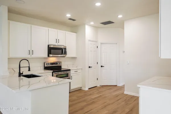 $369,900 | 8603 Longford Drive, Jacksonville, FL 32244