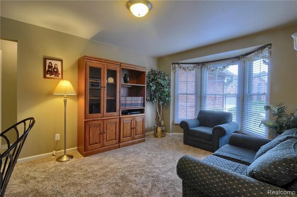 2236 Avon Lake Lane Rochester Hills, MI 48307 - Photo 13 of 30