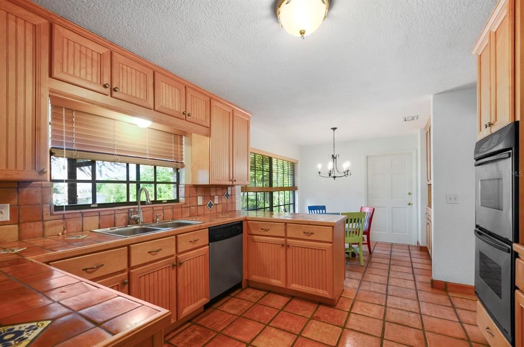 3636 Lake Buynak Road Windermere, FL 34786 - Photo 8 of 32