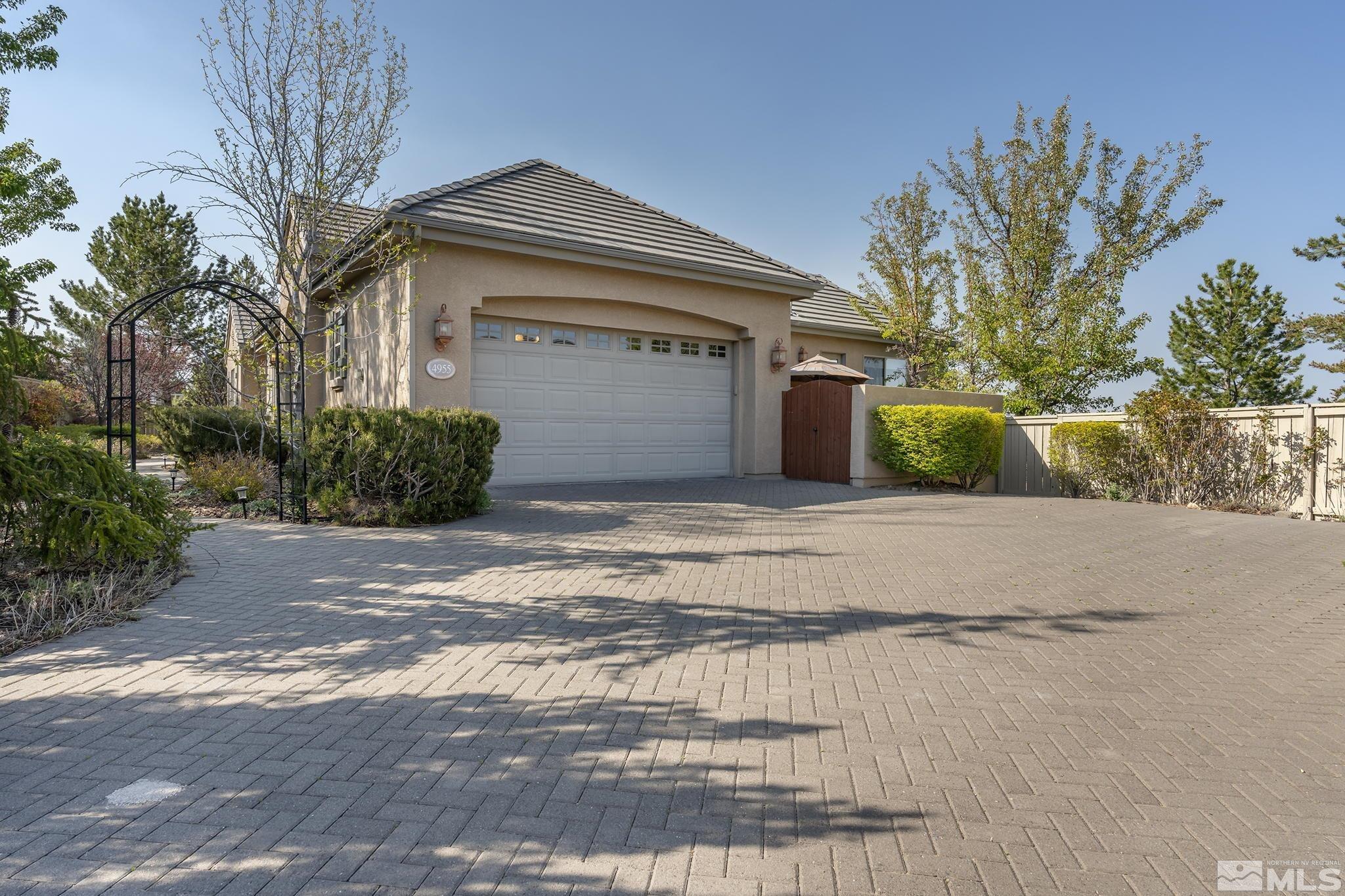 4955 Aberfeldy Road Reno, NV 89519 - Photo 6 of 40 Photo 6