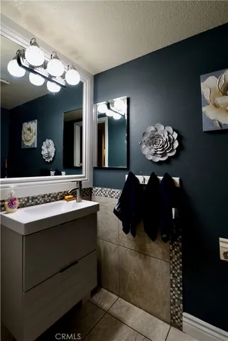 $550,000 | 18465 Tarpon Lane, Victorville, CA 92395