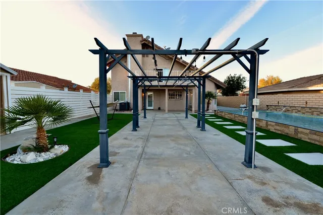 $550,000 | 18465 Tarpon Lane, Victorville, CA 92395