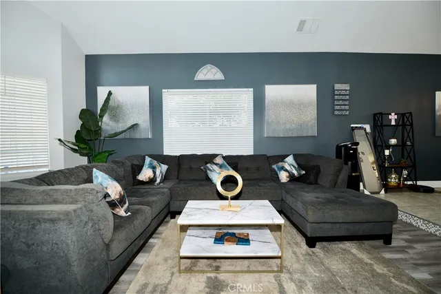 $550,000 | 18465 Tarpon Lane, Victorville, CA 92395