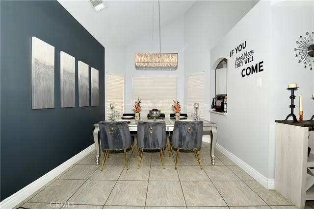 $550,000 | 18465 Tarpon Lane, Victorville, CA 92395