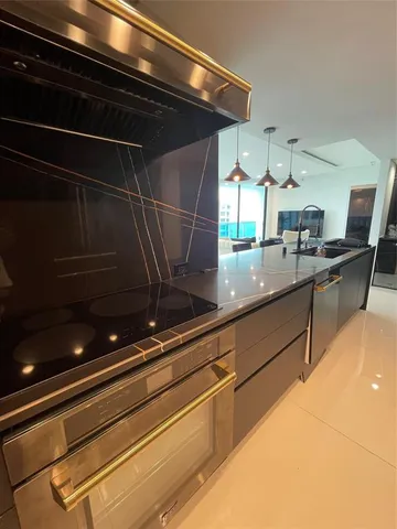 $4,900 | 1881 79th Street Causeway, Unit 1504, North Bay Village, FL 33141