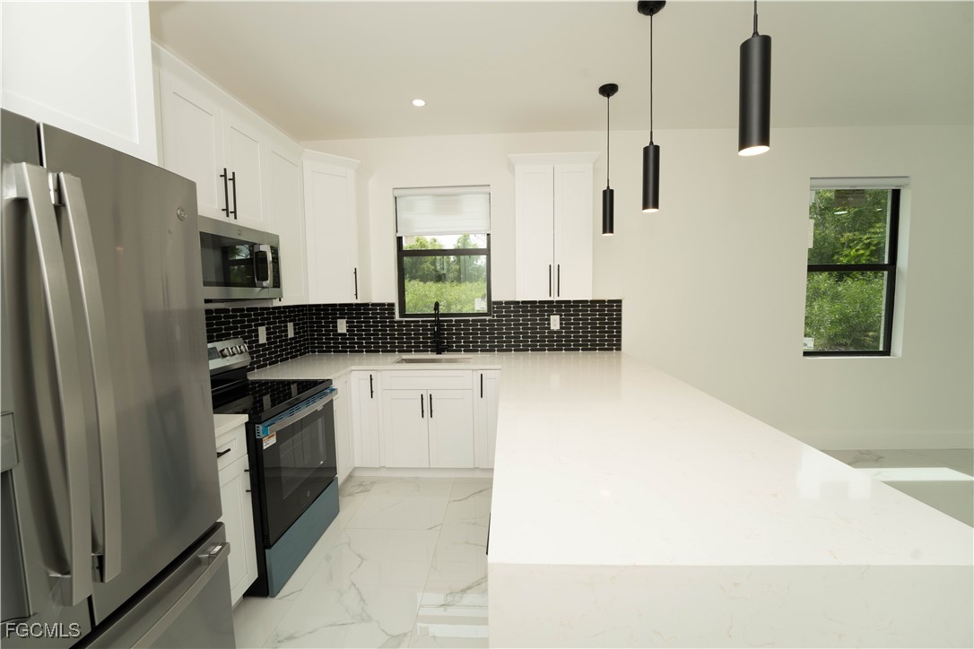 344 Nathan Avenue Lehigh Acres, FL 33974 - Photo 7 of 32