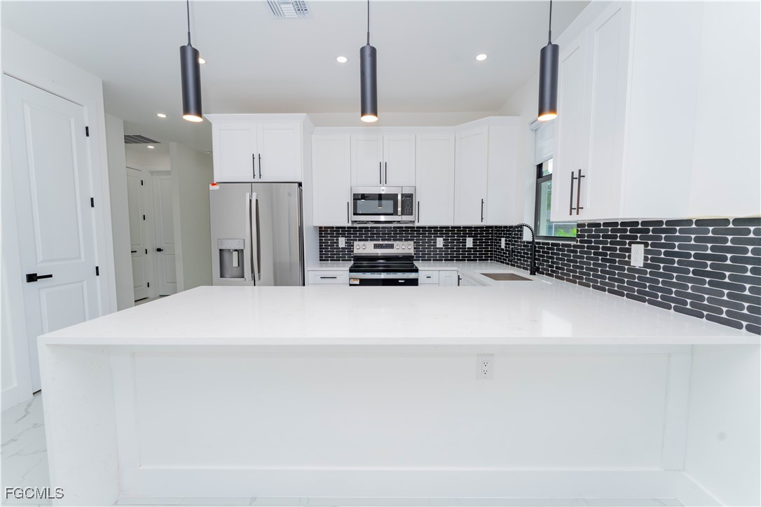 344 Nathan Avenue Lehigh Acres, FL 33974 - Photo 8 of 32