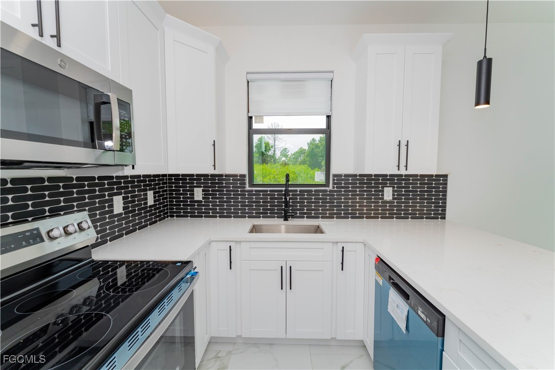 344 Nathan Avenue Lehigh Acres, FL 33974 - Photo 9 of 32