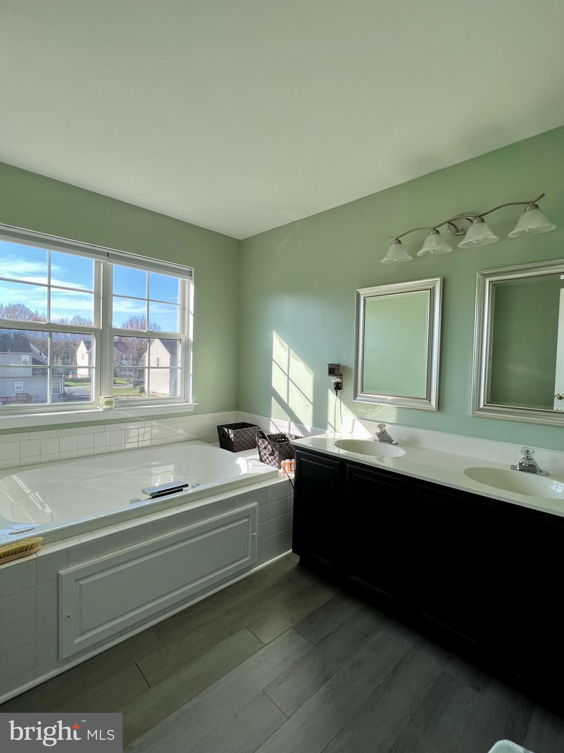 8 Whirlaway Drive Bear, DE 19701 - Photo 50 of 77 Primary Bath- 4 Pc Bath- Double Sinks