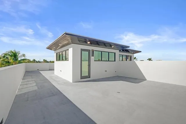 $2,899,000 | 4524 Sea Grape Drive, Unit 2, Lauderdale-by-the-Sea, FL 33308