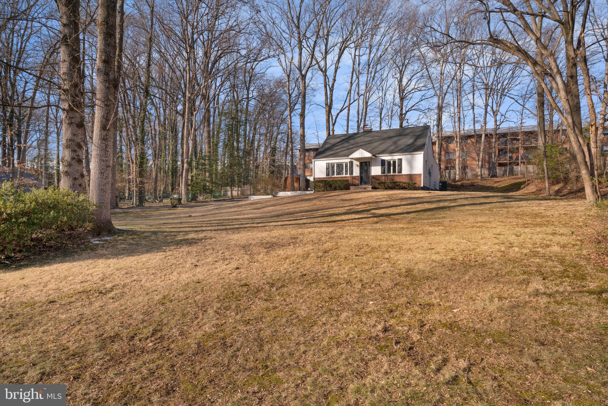 6655 Ridgeway Drive Springfield, VA 22150 - Photo 2 of 37