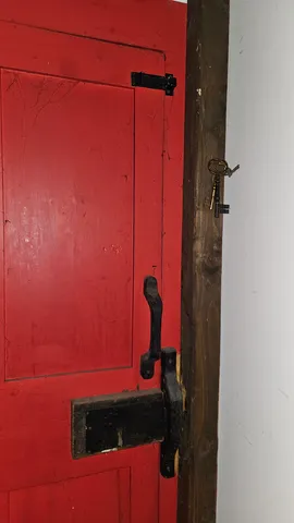 $399,900 | 114 Quarry Hill Road, Glover, VT 05839