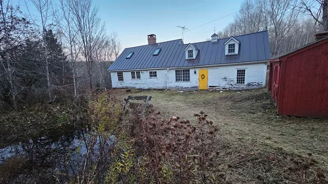 $399,900 | 114 Quarry Hill Road, Glover, VT 05839