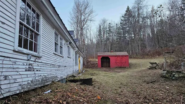 $399,900 | 114 Quarry Hill Road, Glover, VT 05839