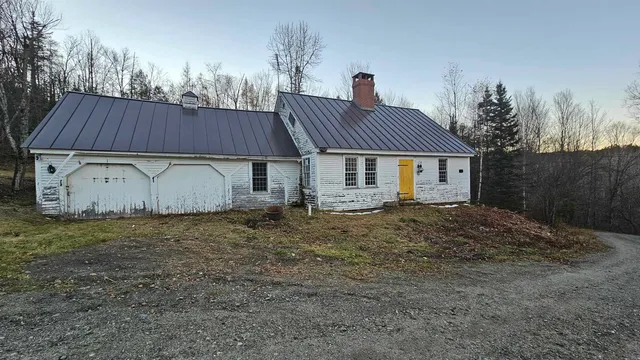 $399,900 | 114 Quarry Hill Road, Glover, VT 05839