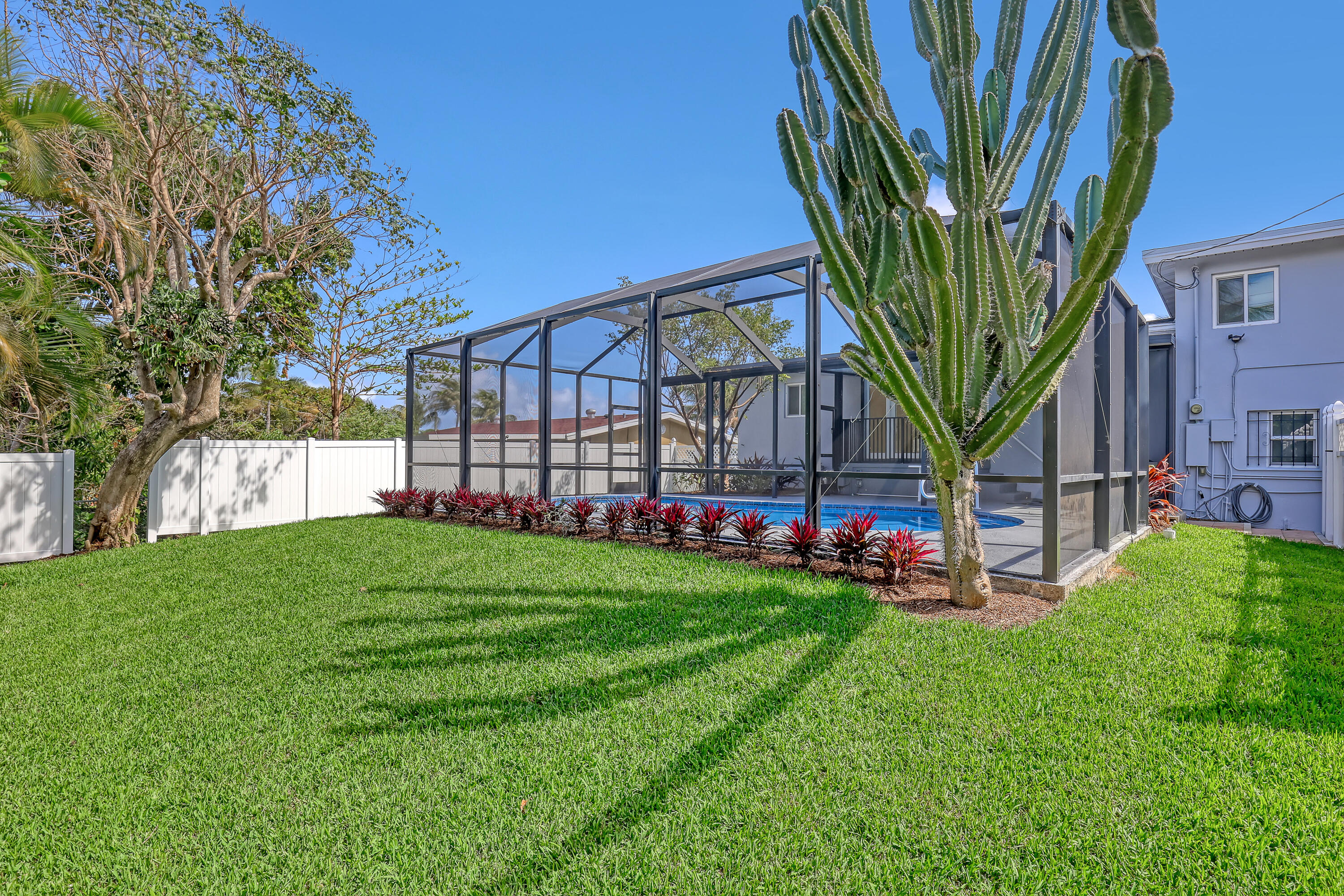 1505 High Ridge Road Lake Worth, FL 33461 - Photo 23 of 46 1505 High Ridge (30)