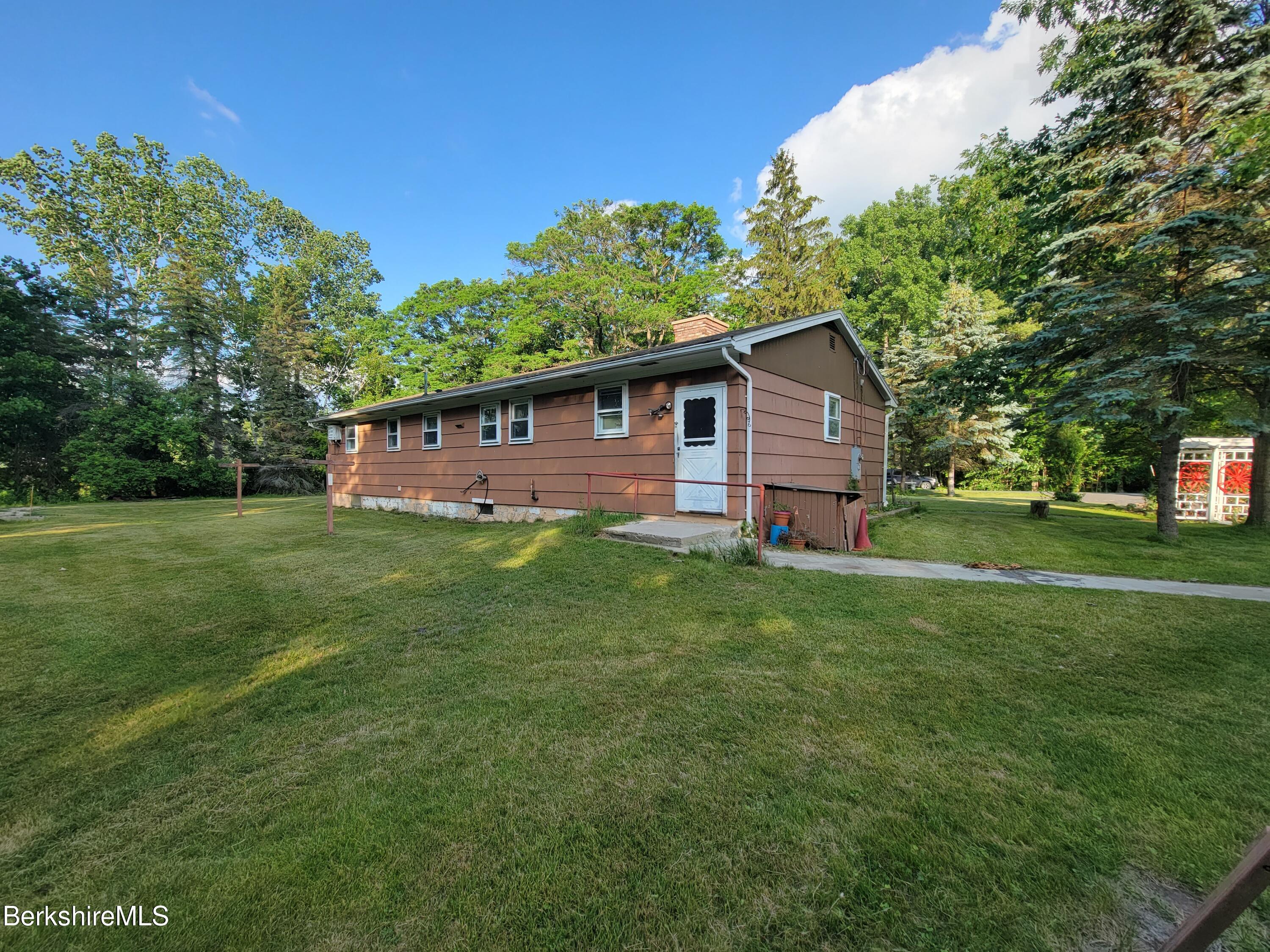1096 South State Road Cheshire, MA 01225 - Photo 39 of 41 a back of house