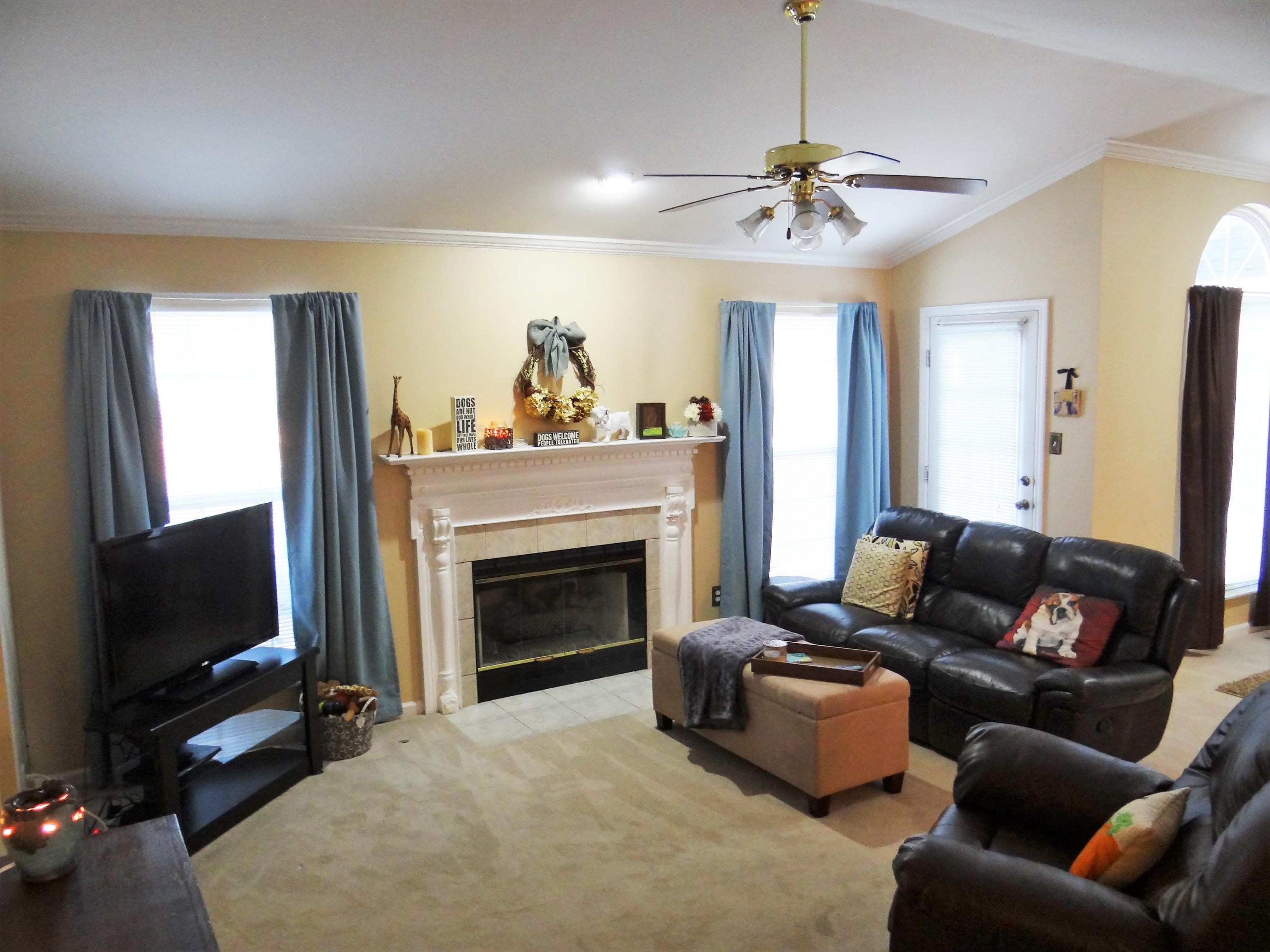 7218 Emerald Heath Road Powell, TN 37849 - Photo 9 of 31 DSC00593