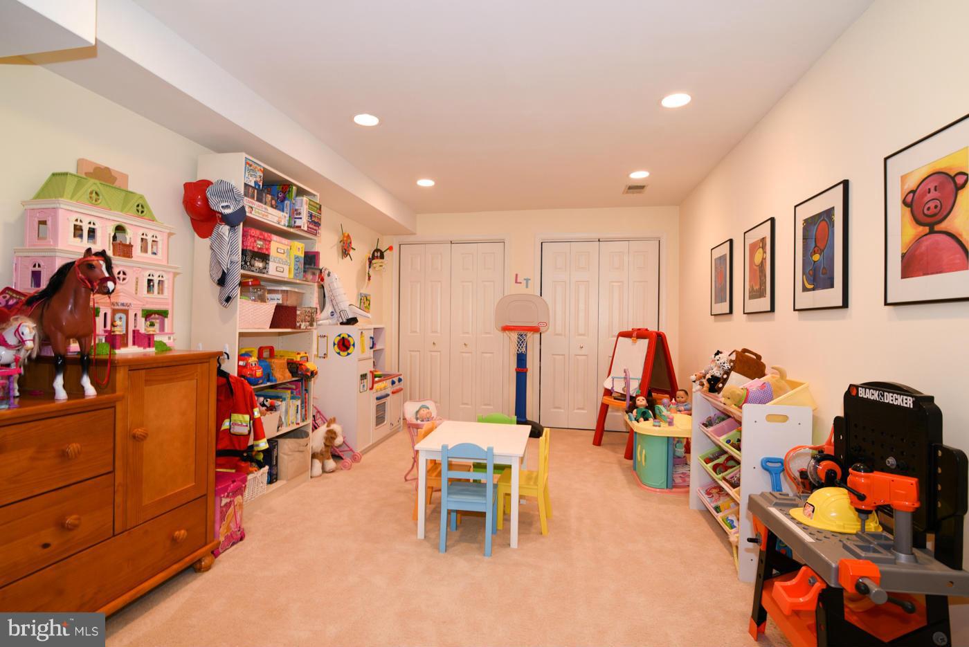 12410 Rock Ridge Road Herndon, VA 20170 - Photo 25 of 30 Playroom/den in baesment