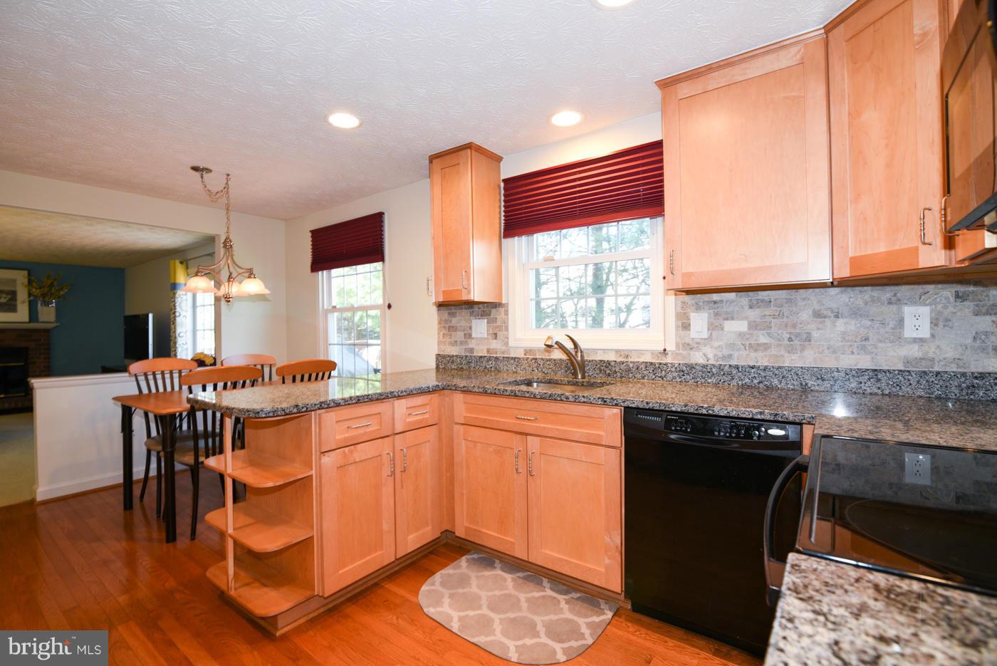 12410 Rock Ridge Road Herndon, VA 20170 - Photo 8 of 30 Kitchen with hardwood floors