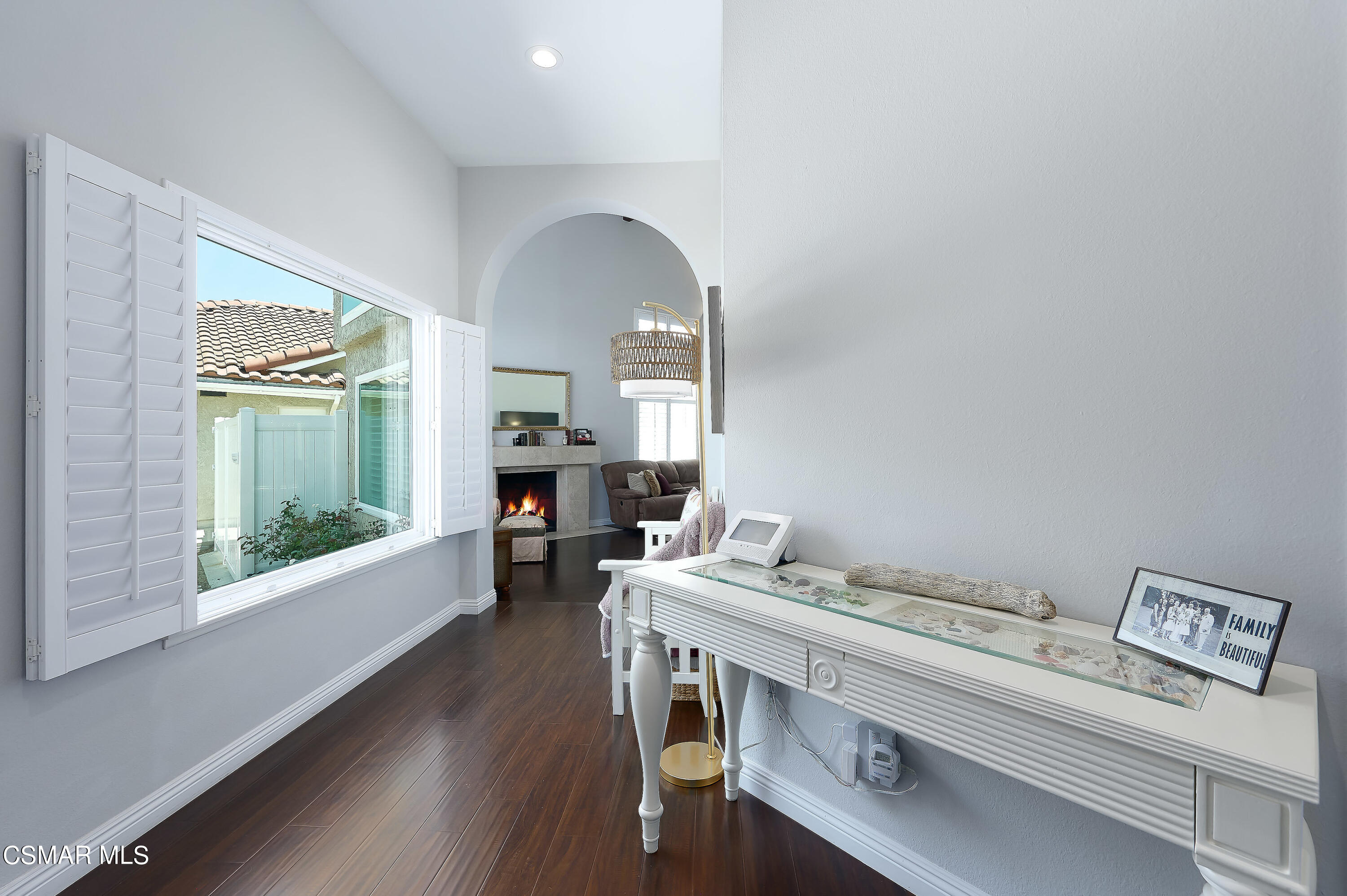 4798 Talmadge Road Moorpark, CA 93021 - Photo 7 of 65 Entry