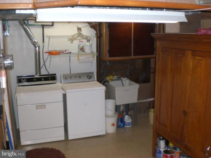 1602 Hardwick Road Towson, MD 21286 - Photo 19 of 19 Laundry Area 1