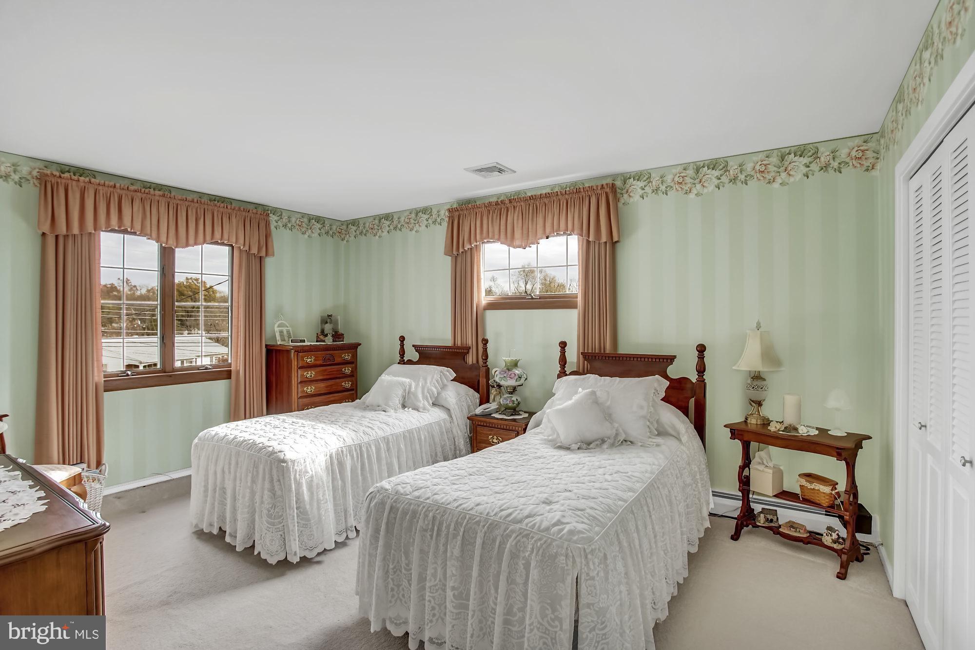 411 Mallard Road Hatboro, PA 19040 - Photo 16 of 34 Gallery Image 16