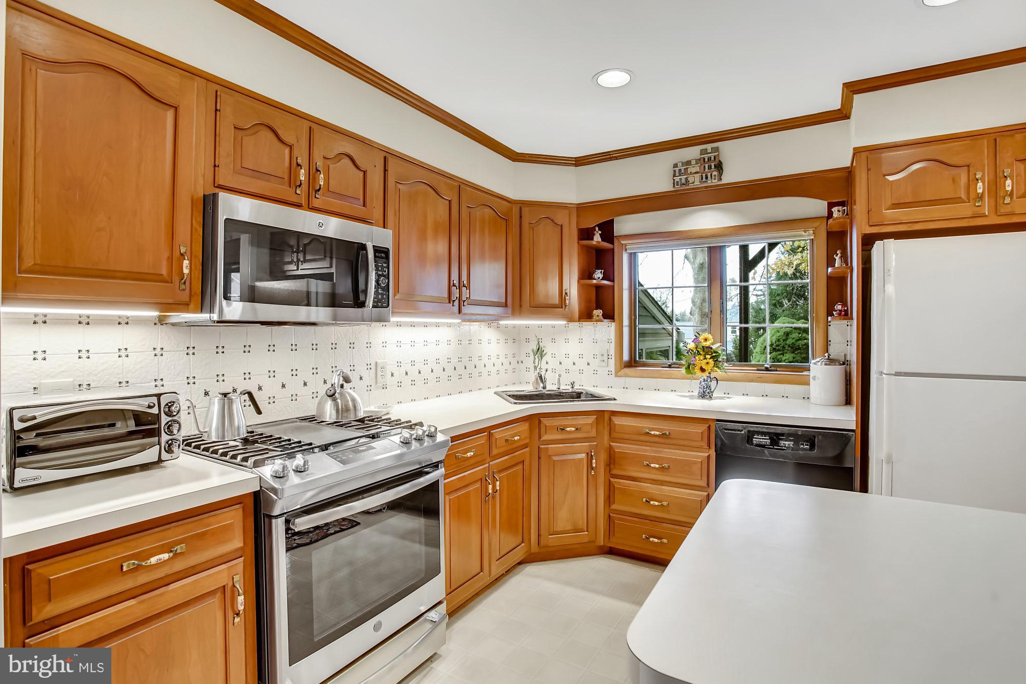 411 Mallard Road Hatboro, PA 19040 - Photo 8 of 34 Gallery Image 8