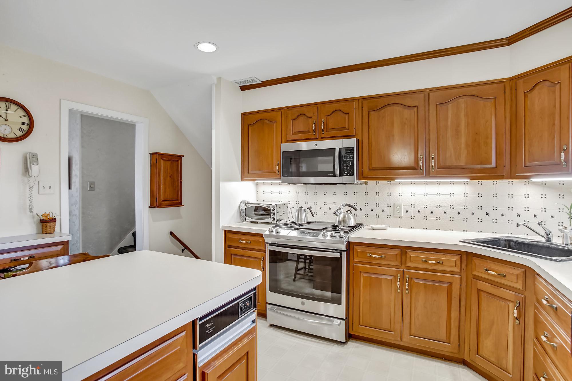 411 Mallard Road Hatboro, PA 19040 - Photo 9 of 34 Gallery Image 9