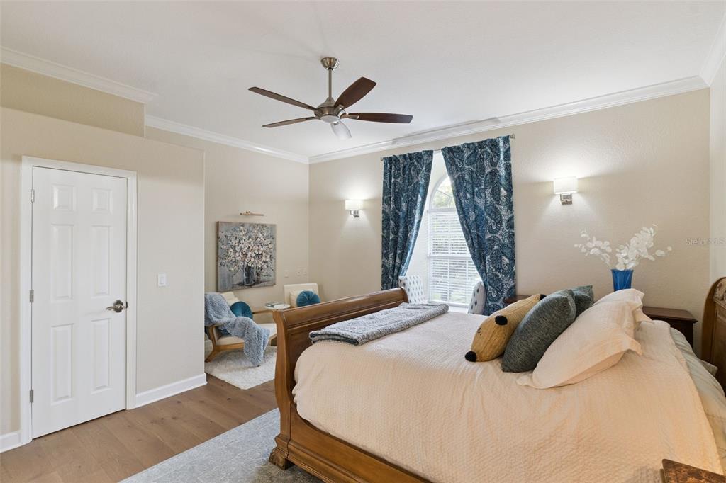 10442 Birch Tree Lane Windermere, FL 34786 - Photo 23 of 69 a bedroom with a bed and a window