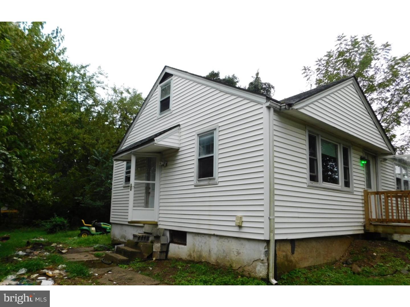 504 Durham Road Langhorne, PA 19047 - Photo 3 of 18 Gallery Image 3