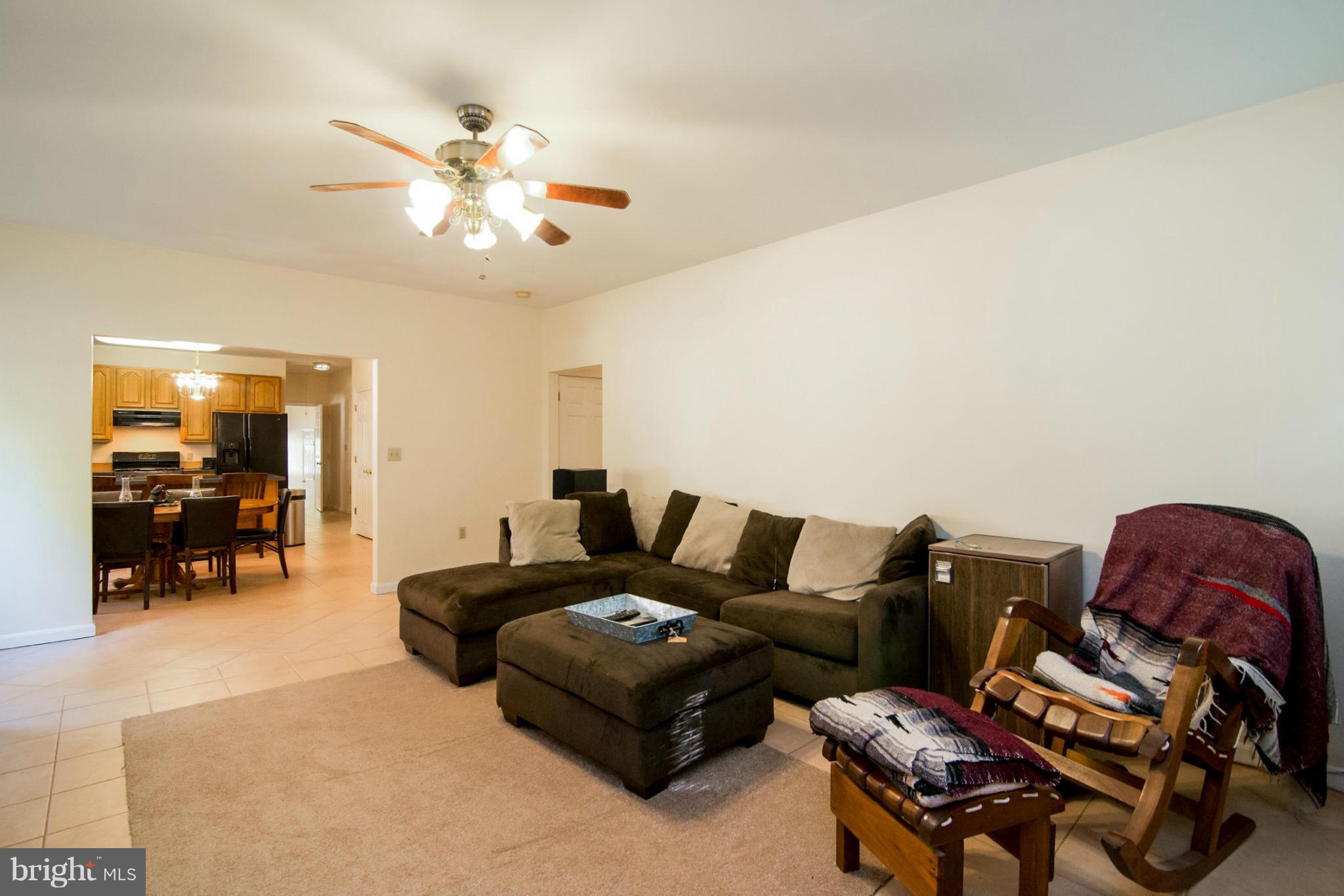 9839 Woodsboro Road Frederick, MD 21701 - Photo 13 of 29 Living Room