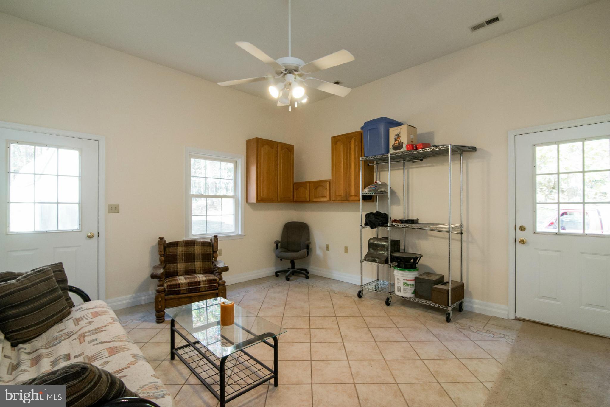 9839 Woodsboro Road Frederick, MD 21701 - Photo 14 of 29 Interior (General)
