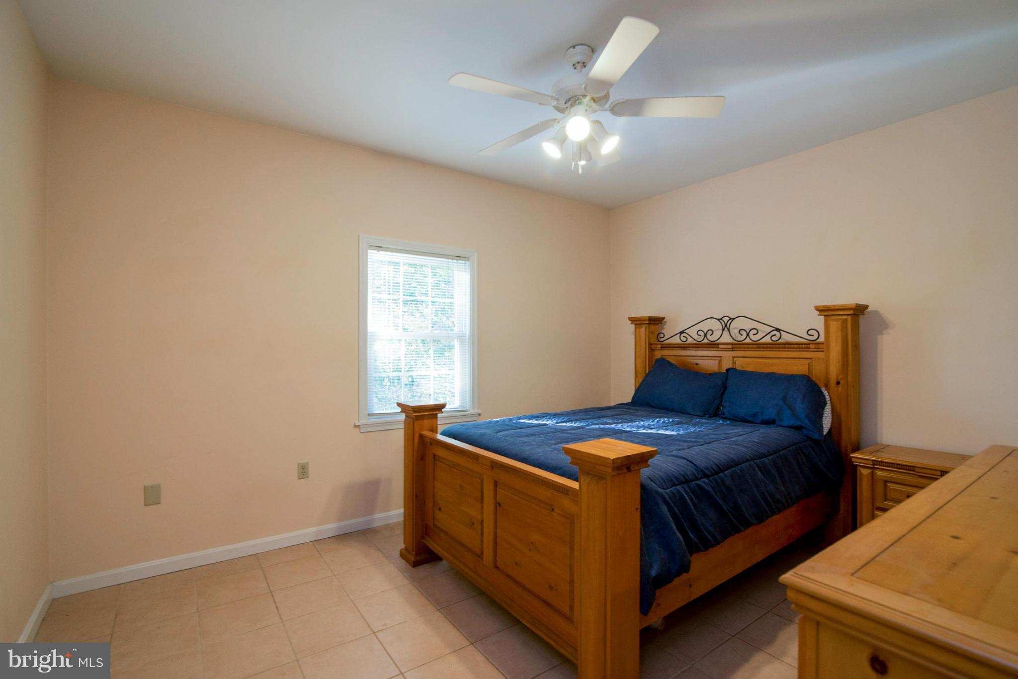 9839 Woodsboro Road Frederick, MD 21701 - Photo 9 of 29 Bedroom