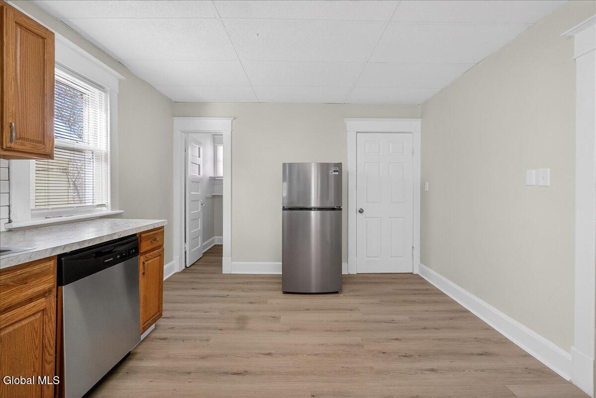 309 Division Street Schenectady, NY 12304 - Photo 12 of 21 2nd Floor