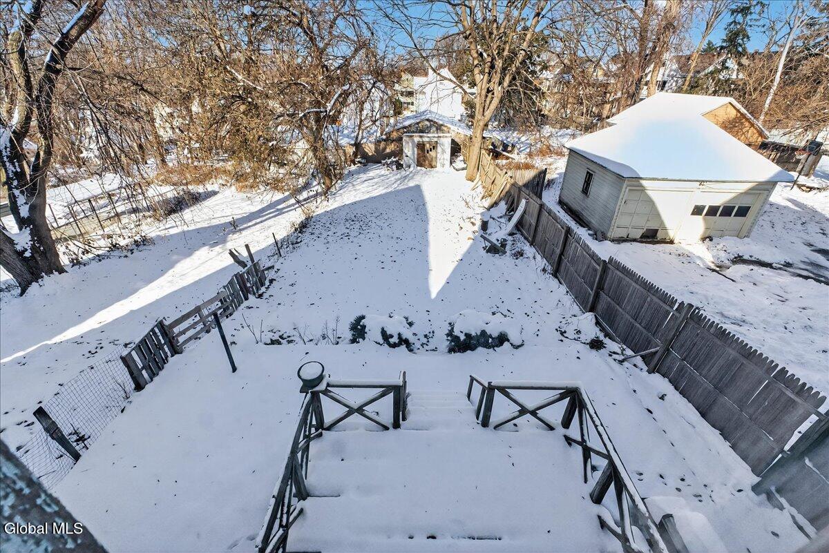 309 Division Street Schenectady, NY 12304 - Photo 21 of 21 Yard