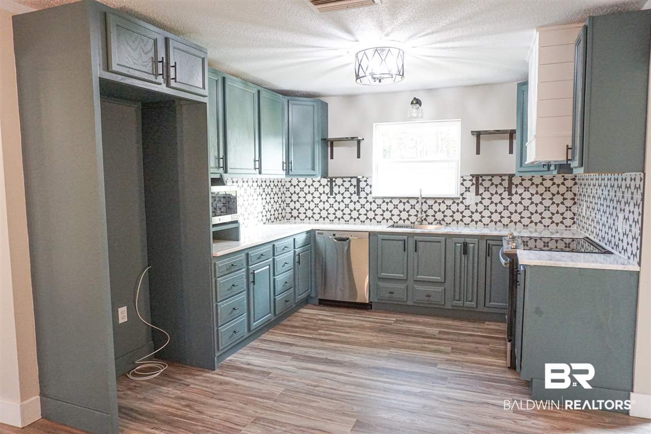 5541 Dogwood Trail Eight Mile, AL 36613 - Photo 4 of 26