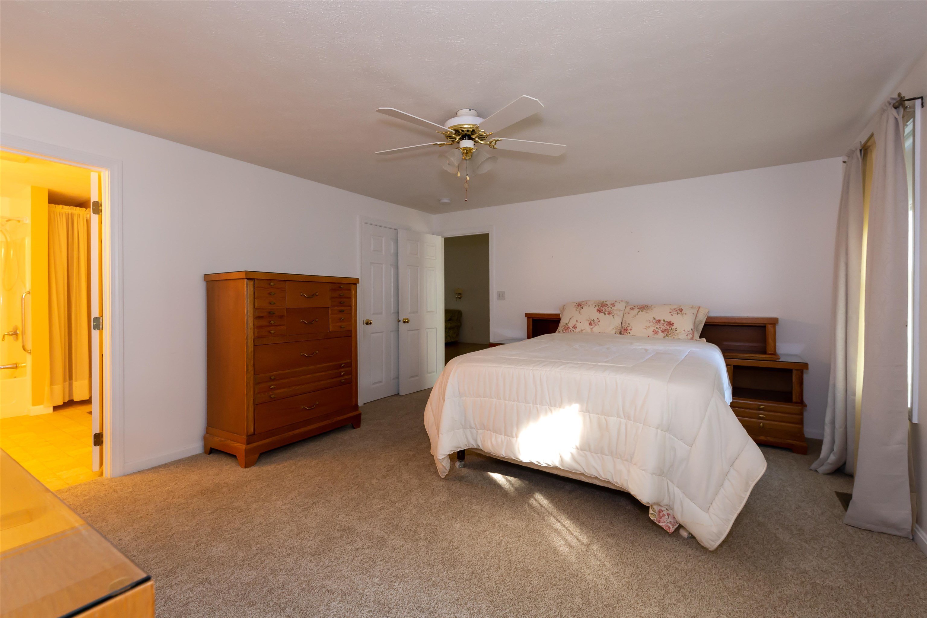 4 Traders Way Nashua, NH 03063 - Photo 23 of 38