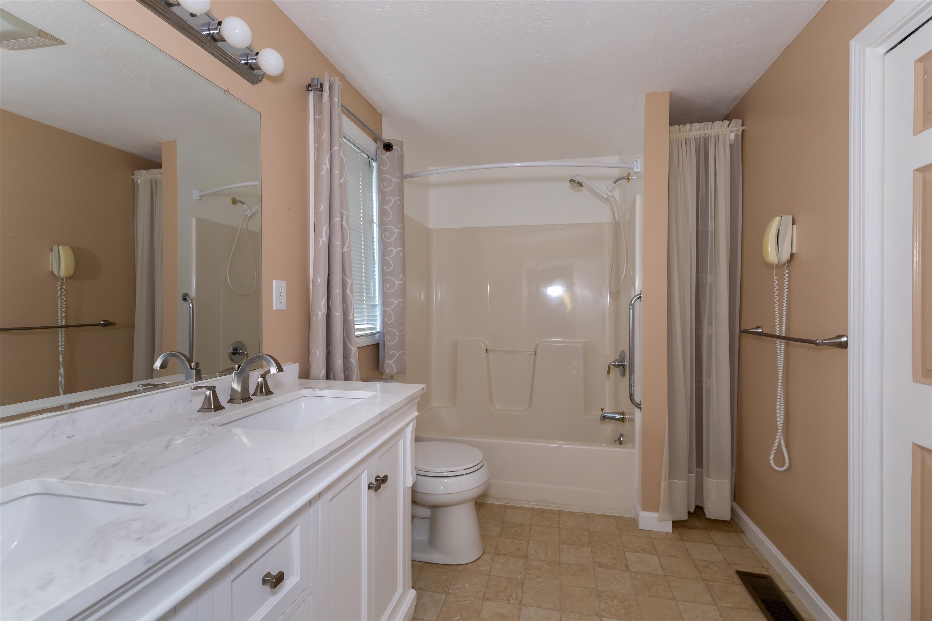 4 Traders Way Nashua, NH 03063 - Photo 24 of 38