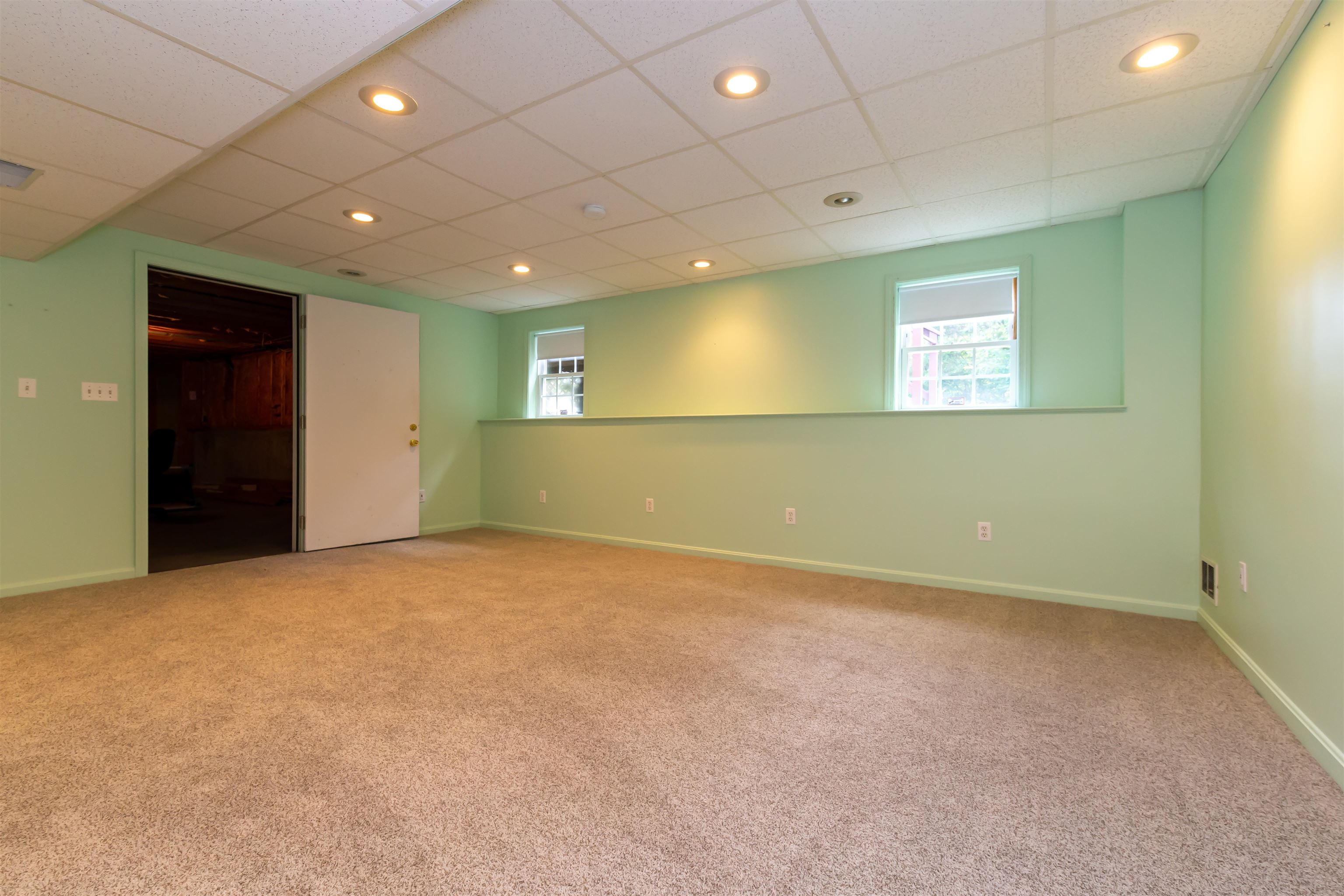 4 Traders Way Nashua, NH 03063 - Photo 31 of 38