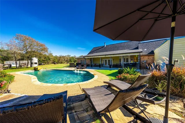 $739,000 | 1836 Anderson County Road 415, Palestine, TX 75803