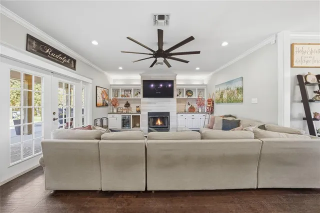 $739,000 | 1836 Anderson County Road 415, Palestine, TX 75803