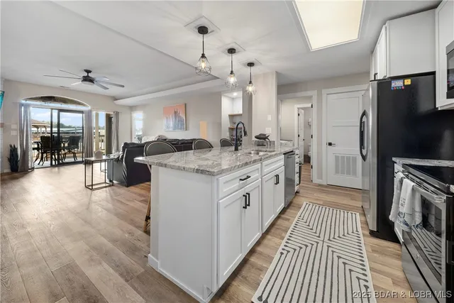 $285,000 | 34 Aqua Finn Drive, Unit 1B, Lake Ozark, MO 65049