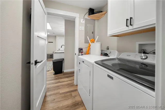 $285,000 | 34 Aqua Finn Drive, Unit 1B, Lake Ozark, MO 65049